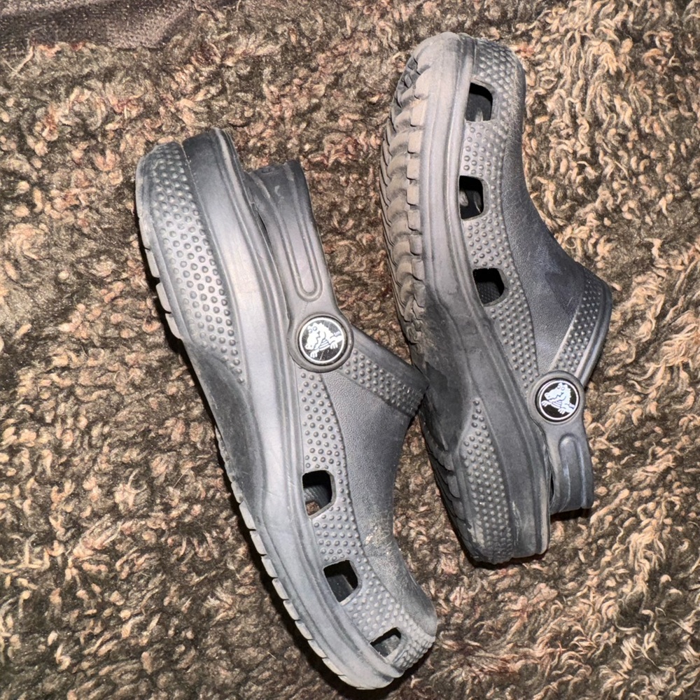 Navy blue children crocs size 12